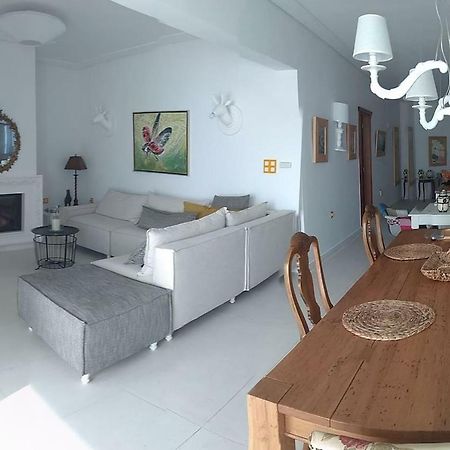 Loutraki Μοναδικής Θέσης Διαμέρισμα Στη Θάλασσα Экстерьер фото